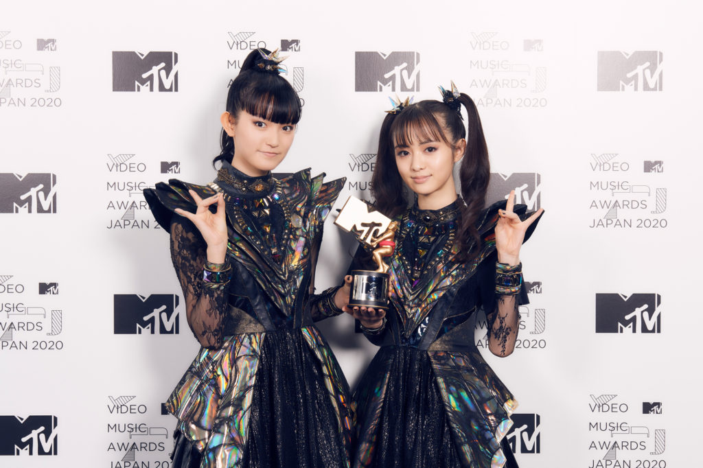 Last Night Babymetal Received Their Award And Performed At The Vmaj S Unofficial Babymetal News